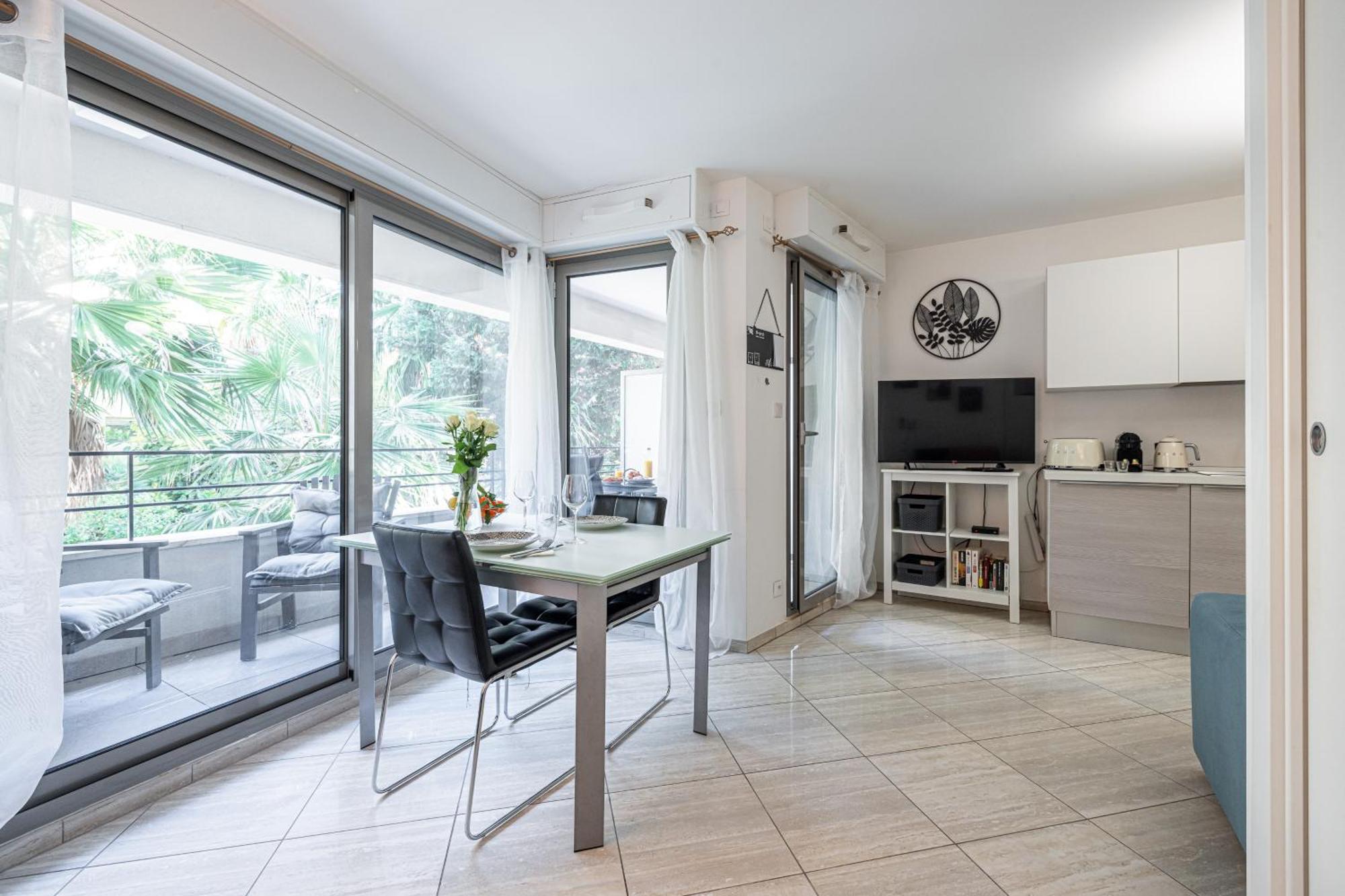 Studio Centre Terrasse Climatisation 50M Plage Menton Bagian luar foto